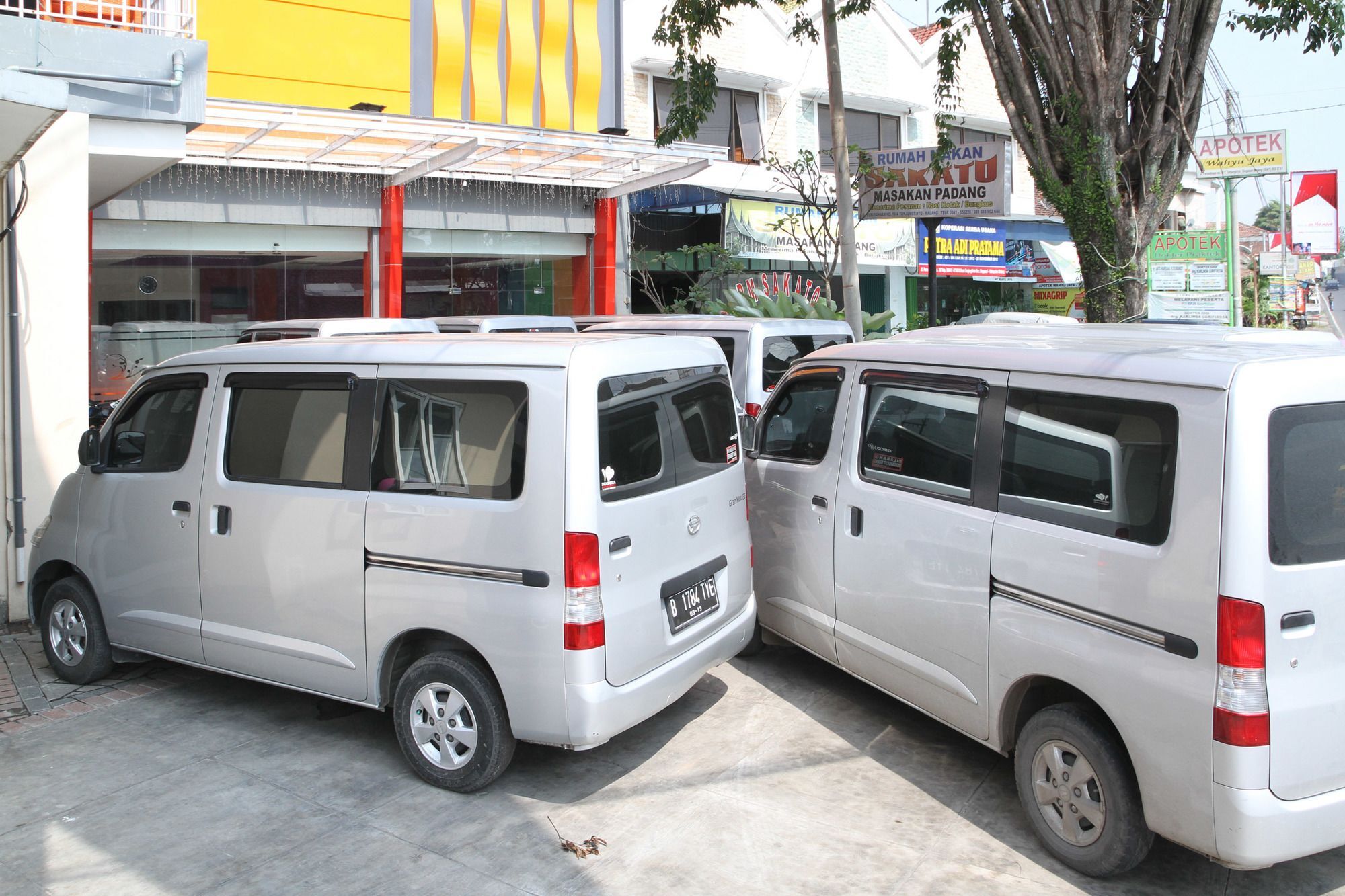 Airy Tunjungtirto Losawi Perusahaan 57 Malang Hotel Exterior photo